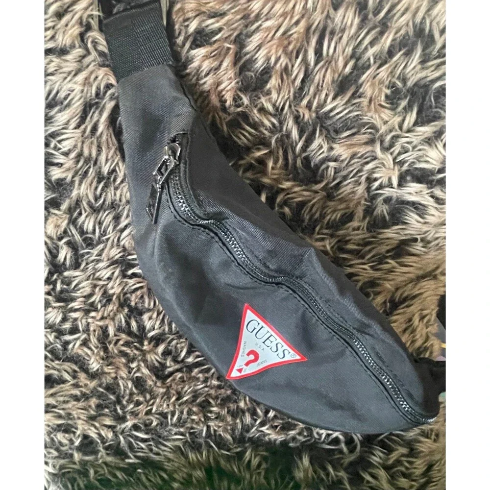 GUESS crossbody strap bag-bumbag